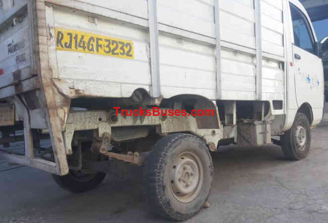 Mahindra Maxximo Images